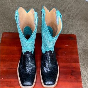 Women’s western boots